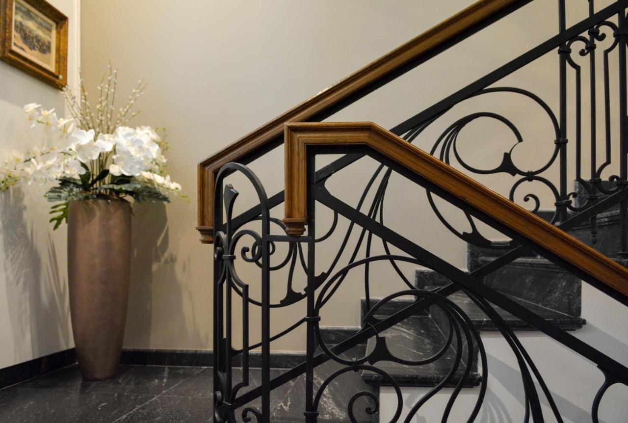Vizualiza Residence Hotel Plovdiv Bagian luar foto