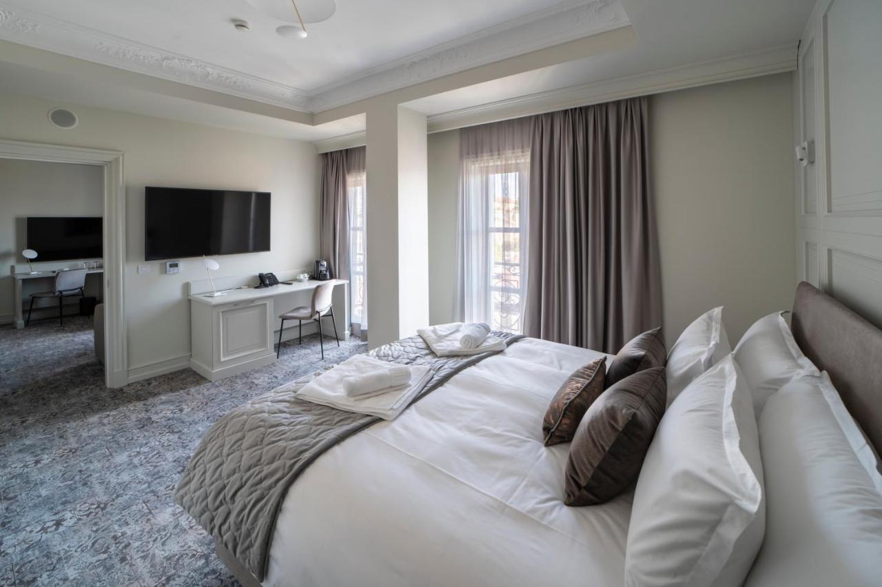 Vizualiza Residence Hotel Plovdiv Bagian luar foto