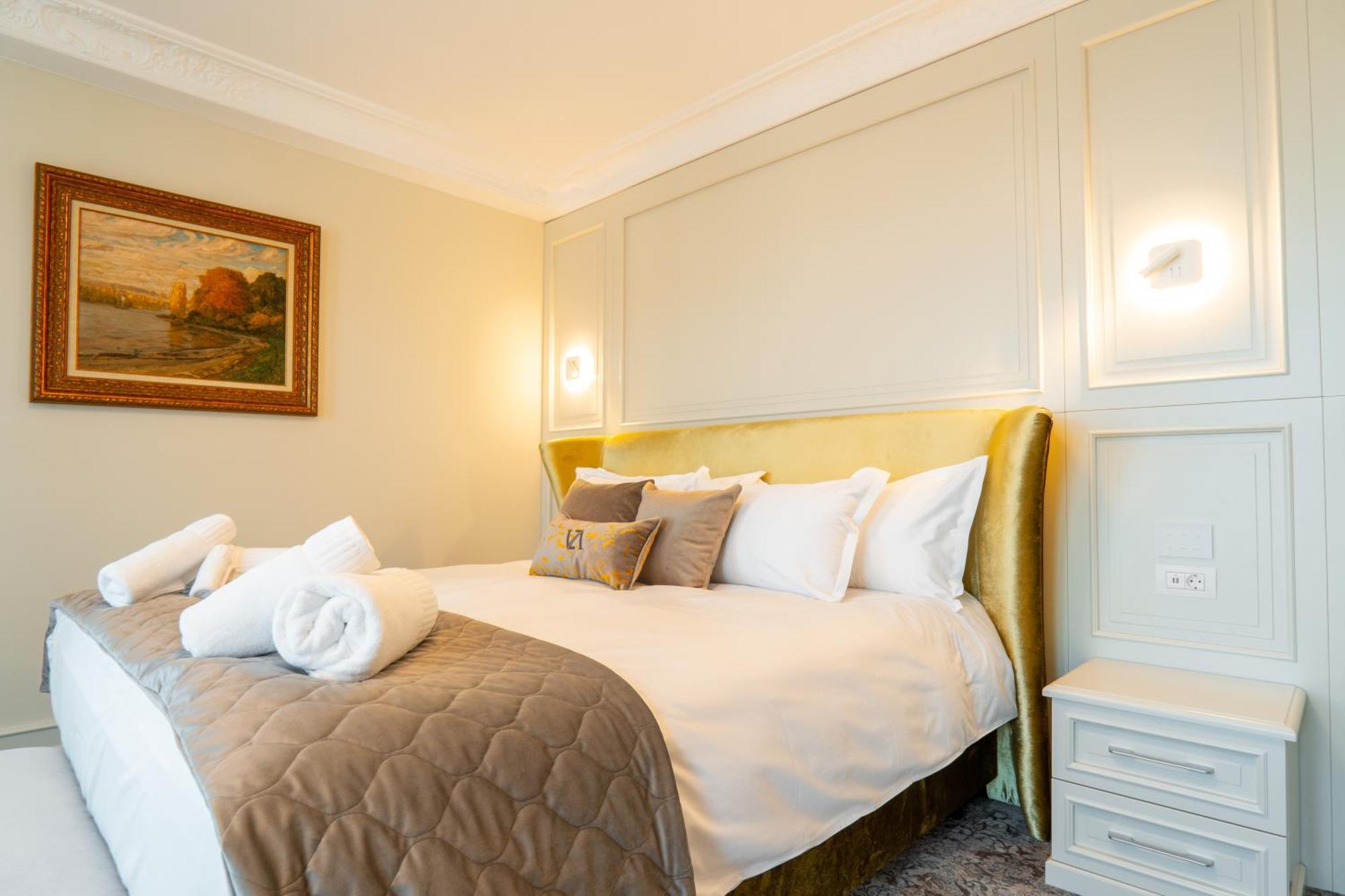 Vizualiza Residence Hotel Plovdiv Bagian luar foto